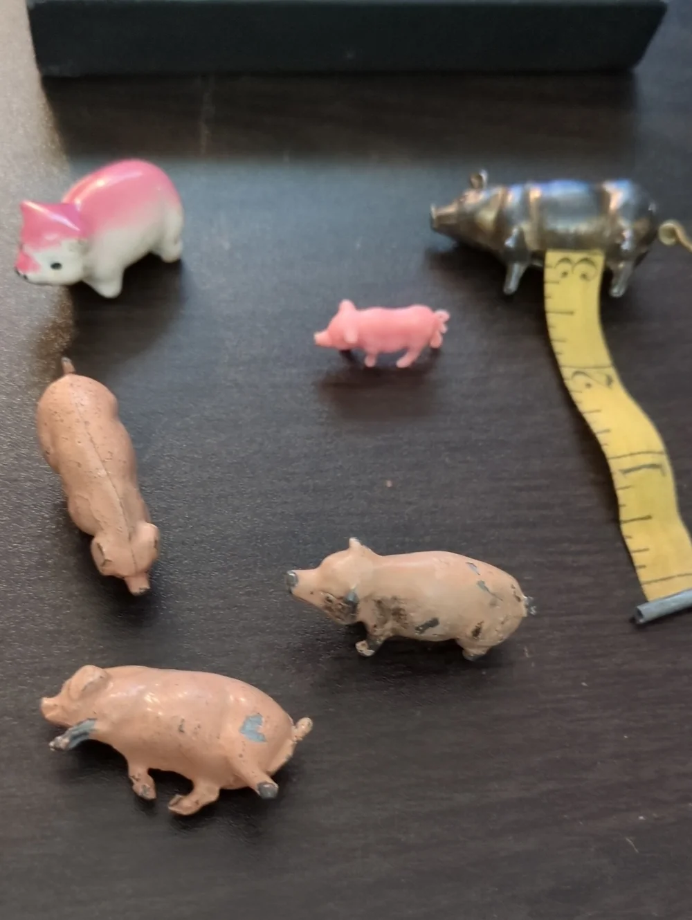 Small Pink Pig Figurine Set - Brand Unknown